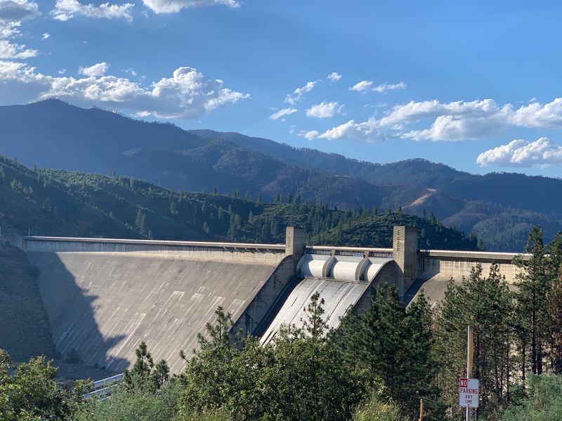 Shasta Dam Is 602 Feet High