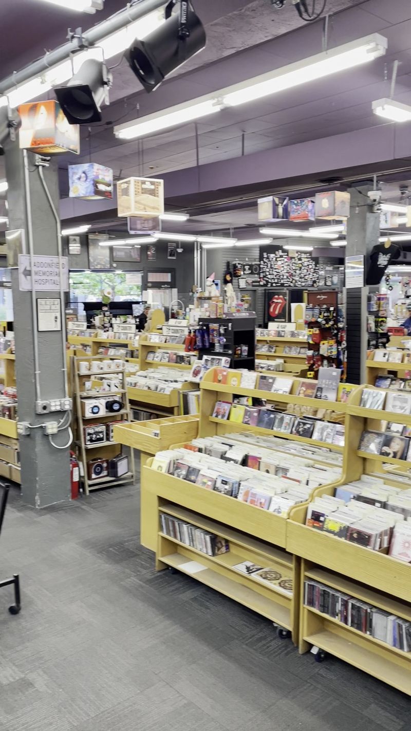 Flip Through Thousands Of Records At This Idaho Shop Spinning Since 1977 - Decor Hint Cassettes, CDs, And Beyond