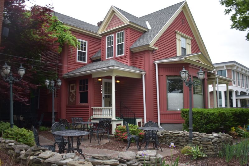 Housing Costs That Do Not Require A Second Job