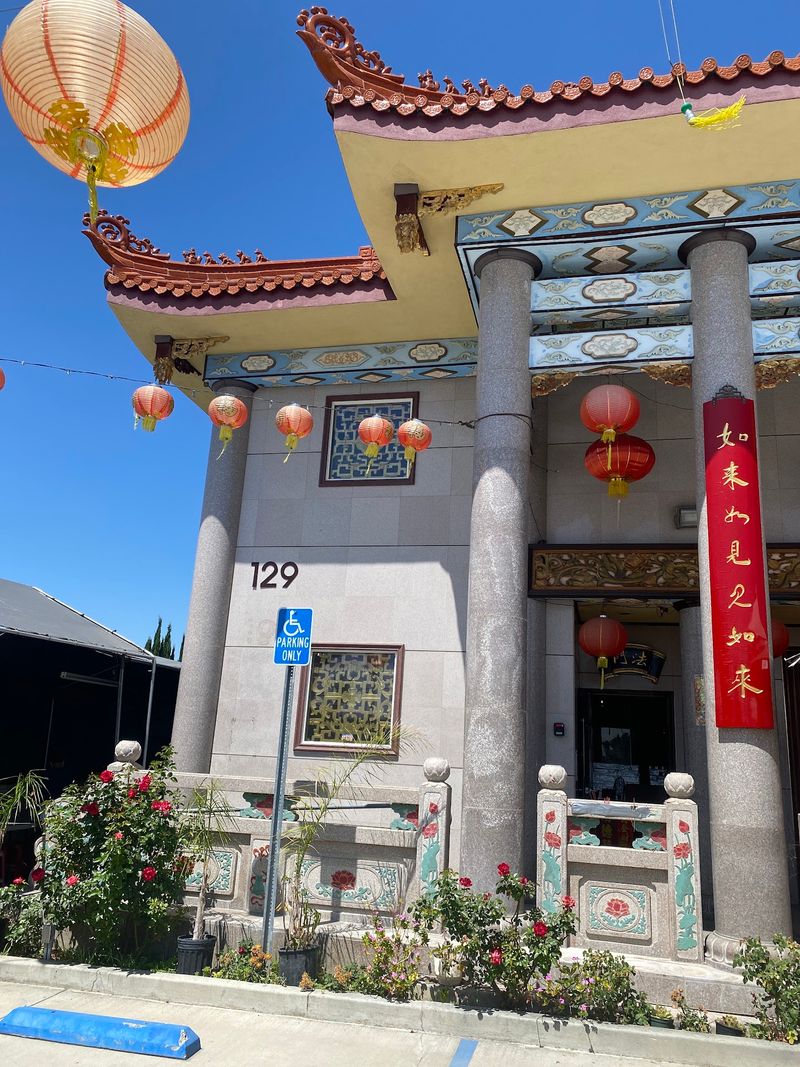 This California City Is Home To One Of The Most Vibrant Asian Communities In The State - Decor Hint Mandarin And Cantonese Fill The Air Around Town
