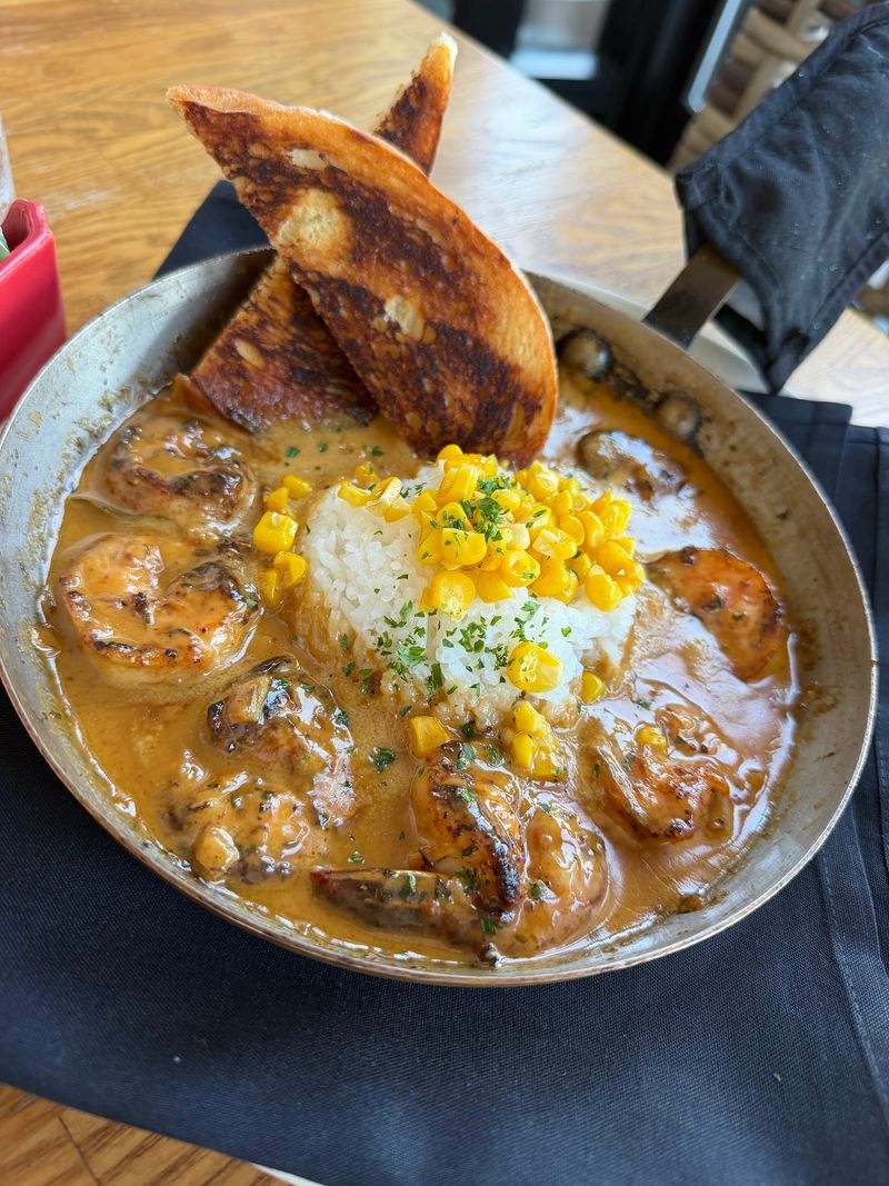 Wild Georgia Shrimp And Grits Worth The Drive