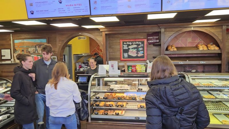 Café Con Leche at a Standing-Room Counter