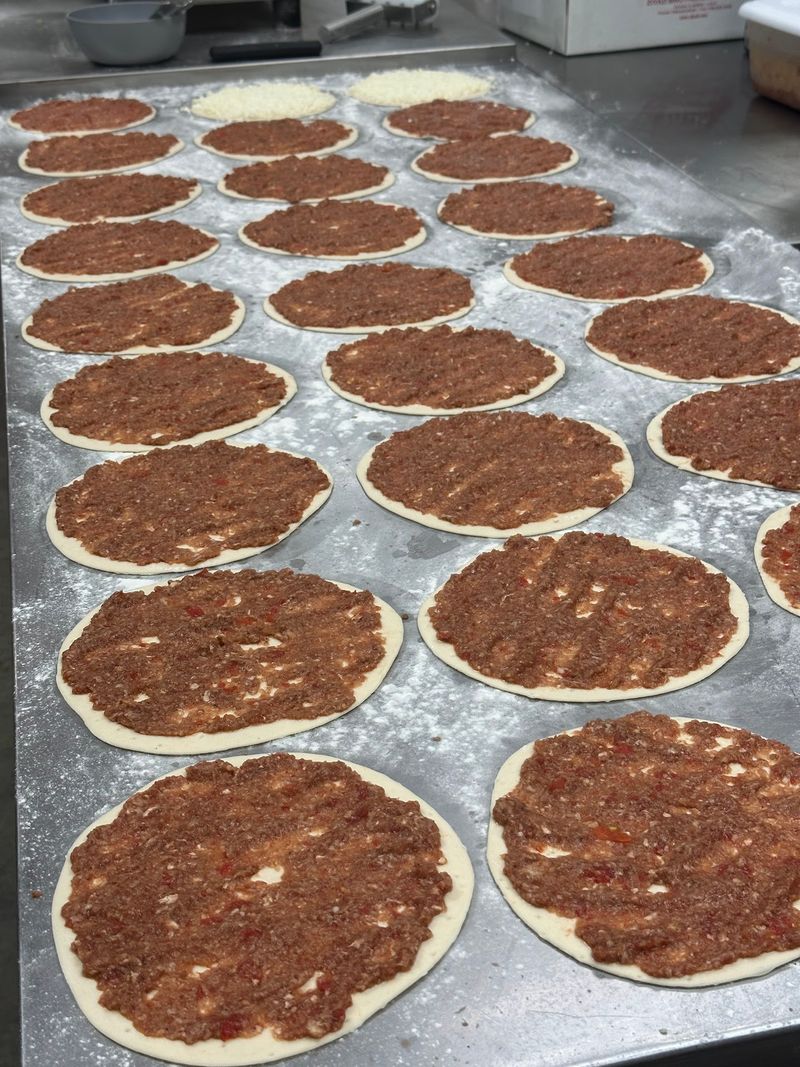 This Kentucky Bakery Warned It Could Close, Then Customers Gave It A Major Boost - Decor Hint The Warning That Got Everyone's Attention