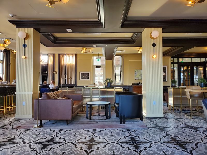 From Residential Hotel to Lincoln Highway Showpiece