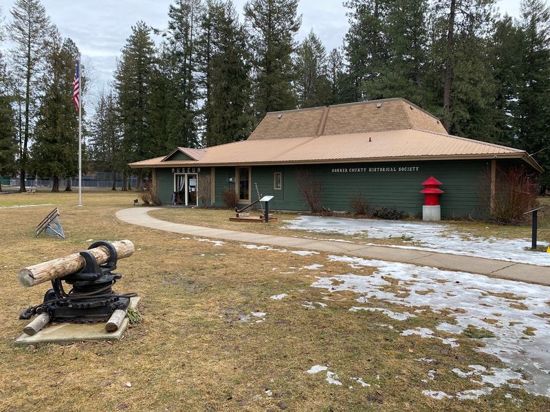 A Sandpoint Museum With A Caboose Out Front Keeps Idaho Panhandle Logging History Alive - Decor Hint Park Lawns Around The Front Door