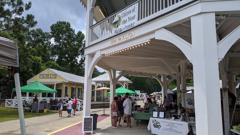 You Might Be Surprised One Of Louisiana'S Most Cheerful Places Is This Charming Little Town - Decor Hint Sunday Mornings At The Art And Farmers Market