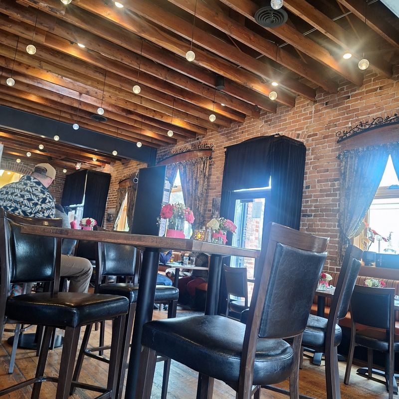 Downtown Sandpoint Keeps Plenty Of Choices Within Walking Distance