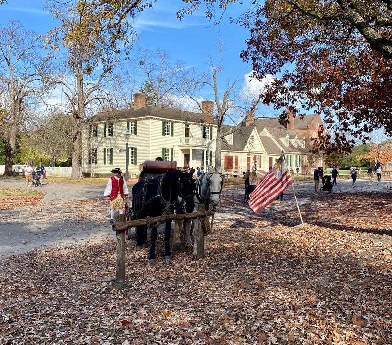 This Charming Town In Virginia Feels Like Stepping Into The Colonial Past - Decor Hint Costumed Interpreters Bring Colonial Stories To Life