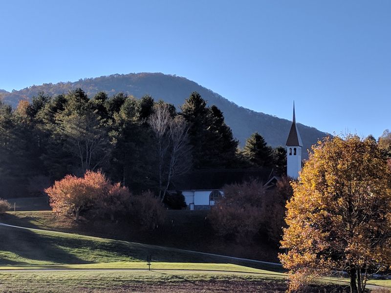 This North Georgia Mountain Town Averages Just 74 Degrees In September - Decor Hint A Small Population With A Quiet Reputation