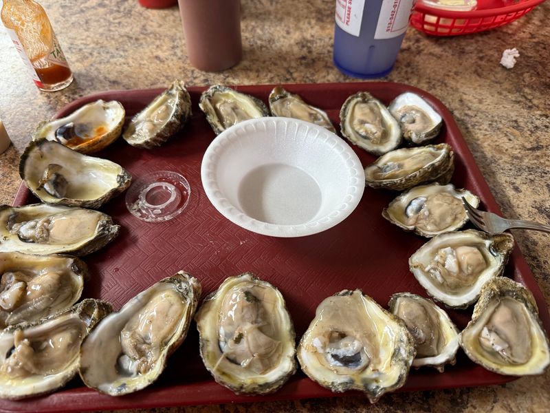This Rustic Florida Restaurant Is Famous For Oysters Served Raw, Steamed, And Fried - Decor Hint Oysters Straight From Apalachicola Bay