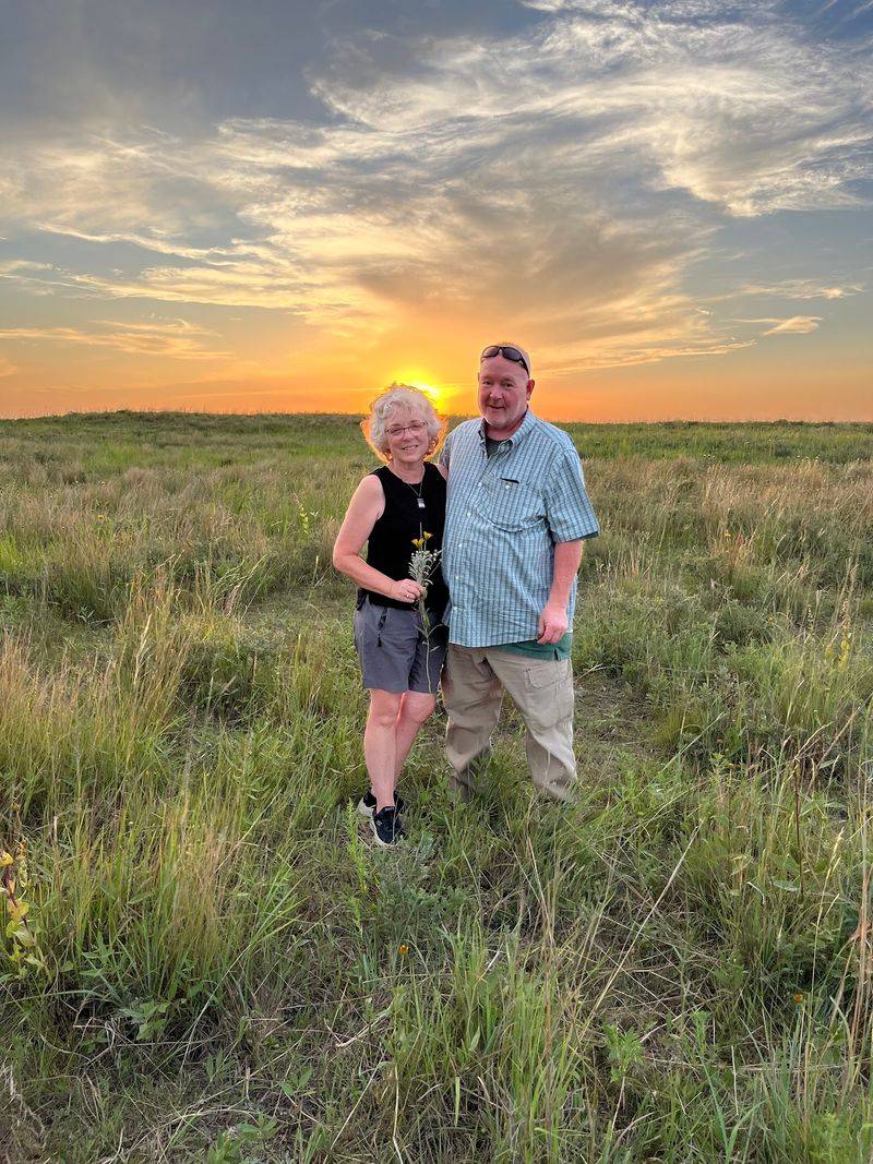 Carl and Vicki Simmons, the Couple Behind the Gate