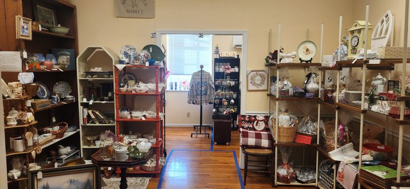 The Schoolhouse Vendor Market