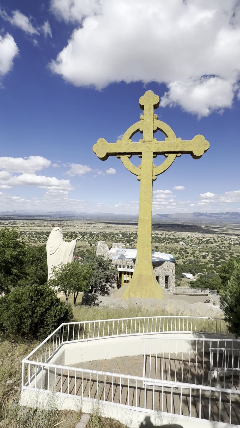 A 75-Foot Cross Rises Above This Arizona Shrine And Welcomes Pilgrims Year-Round - Decor Hint Planning Your Visit Right