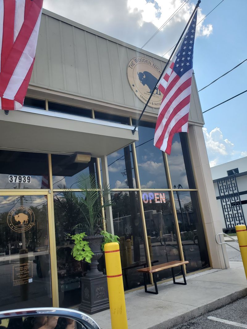 The Wooden Nickel Keeps Dade City Interesting