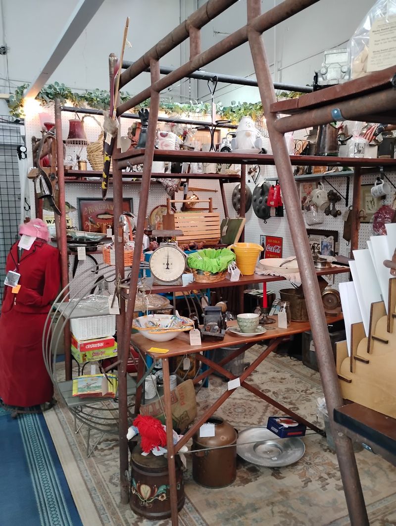 Weha Vintage & More Marketplace, West Hartford
