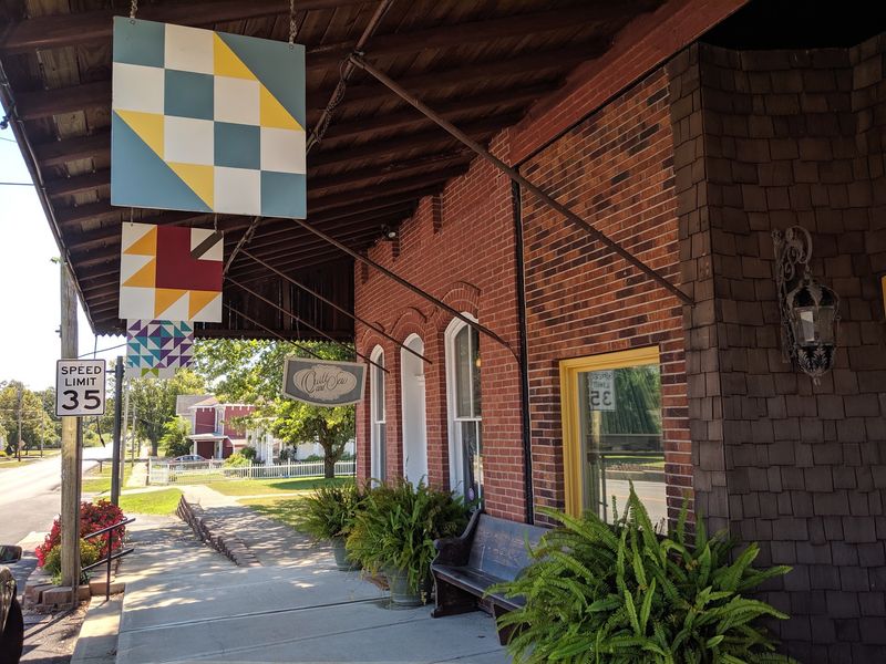 Quilt And Sew At Golden Threads