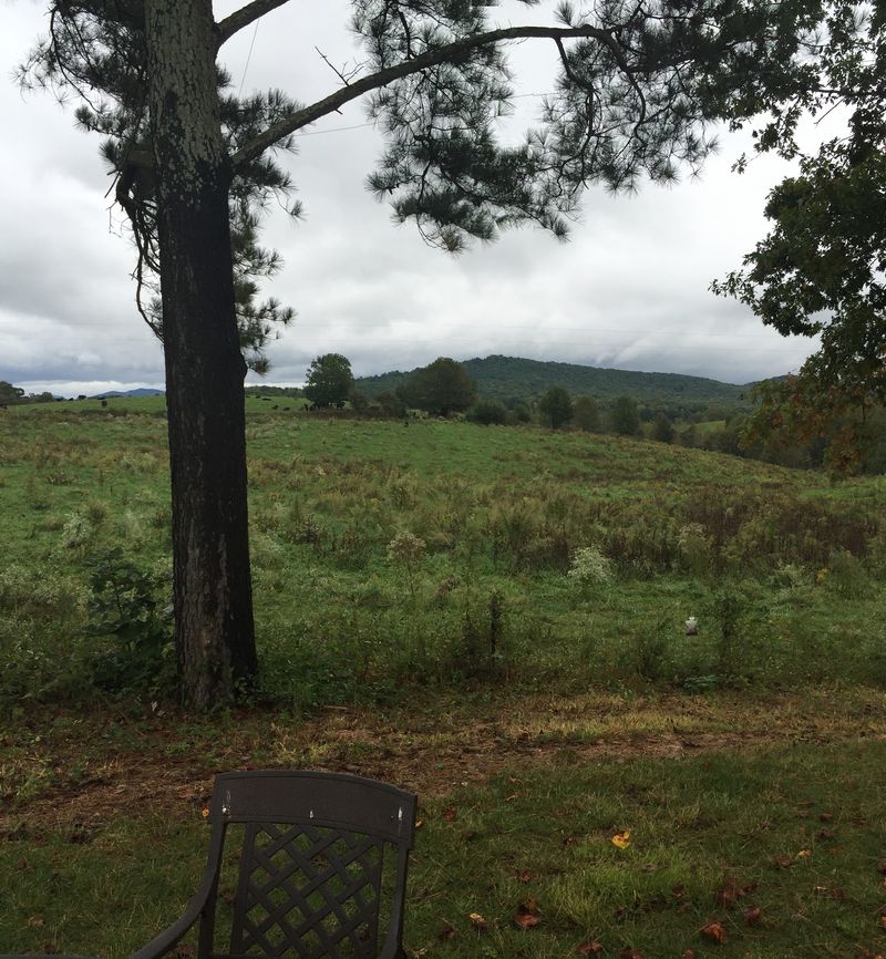 Foothills Scenery Without The Crowds