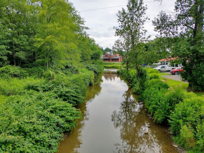 Locals Say This Maryland Mountain Town Has Become Too Popular For Its Own Good - Decor Hint Deep Creek Lake Sends Its Overflow Downhill