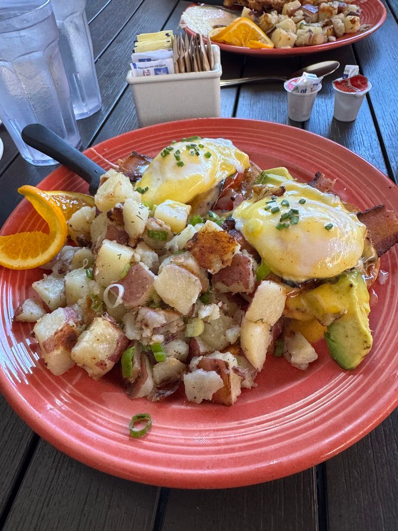 Four Sisters Cafe, Roseville