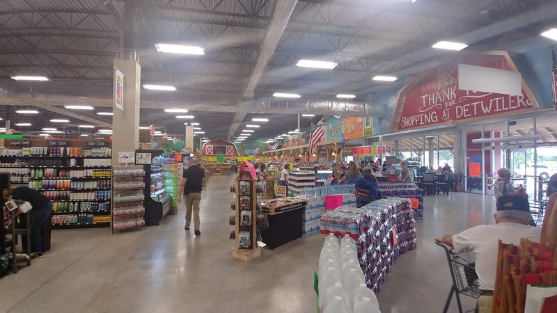 Groceries Cost Less At This Florida Farm Market Than At The Supermarket Down The Road - Decor Hint A Market Square Feel Inside a Big Building