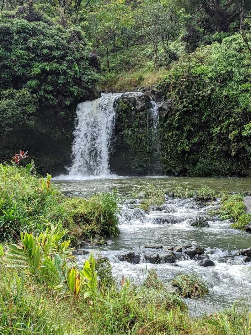 This Tiny Hawaii Town Feels Worlds Away From The State'S Busy Resort Areas - Decor Hint Roadside Waterfalls You Can Actually See From The Car