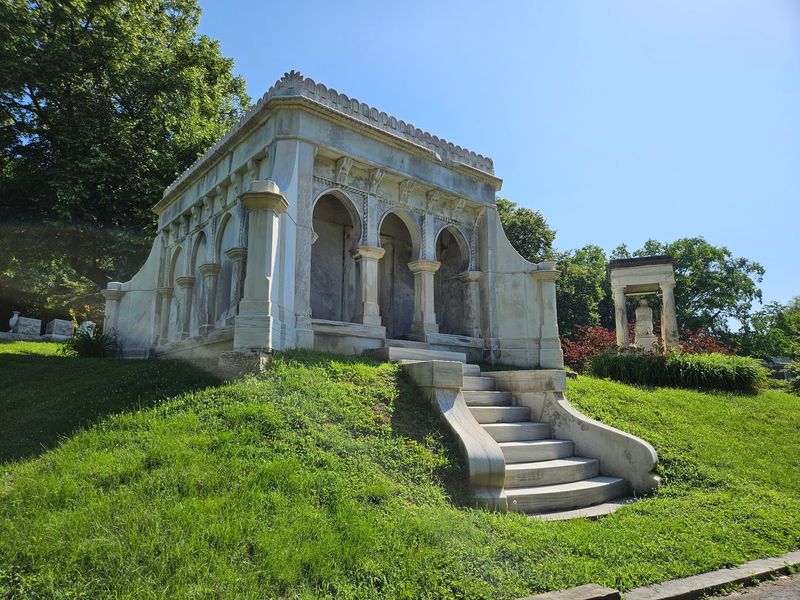 Cave Hill Cemetery & Arboretum
