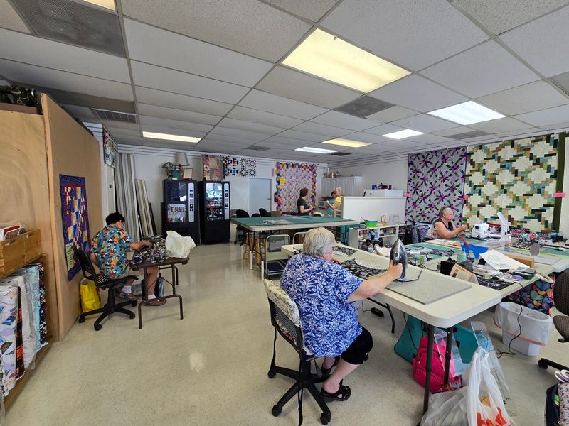 Cloth And Quilts, Hilmar