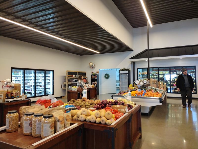 Shady Crest Farm Market