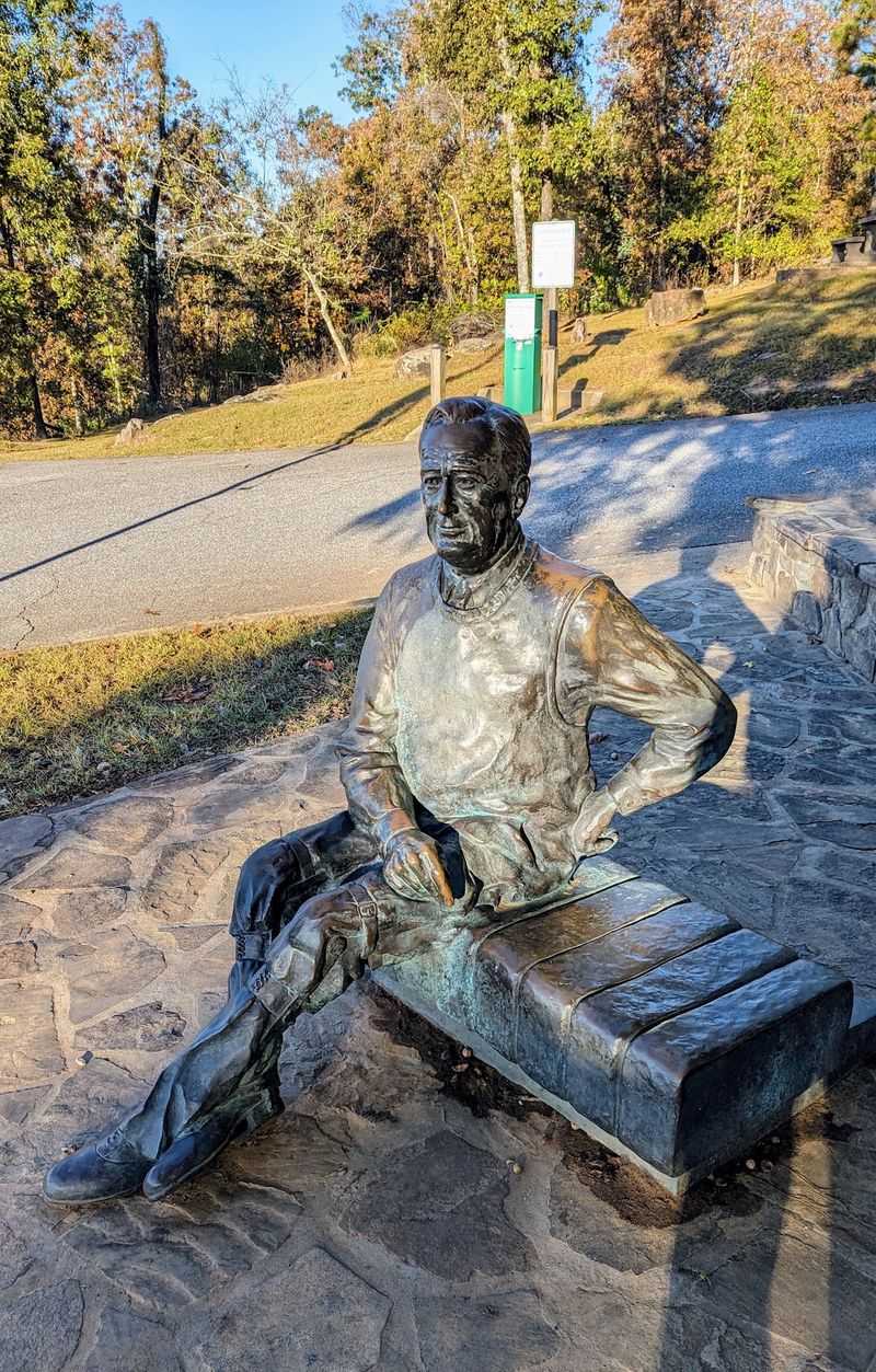10 Georgia Hiking Trails Where Hikers Should Stay Snake-Aware - Decor Hint Dowdell's Knob Loop, F.D. Roosevelt State Park, Pine Mountain