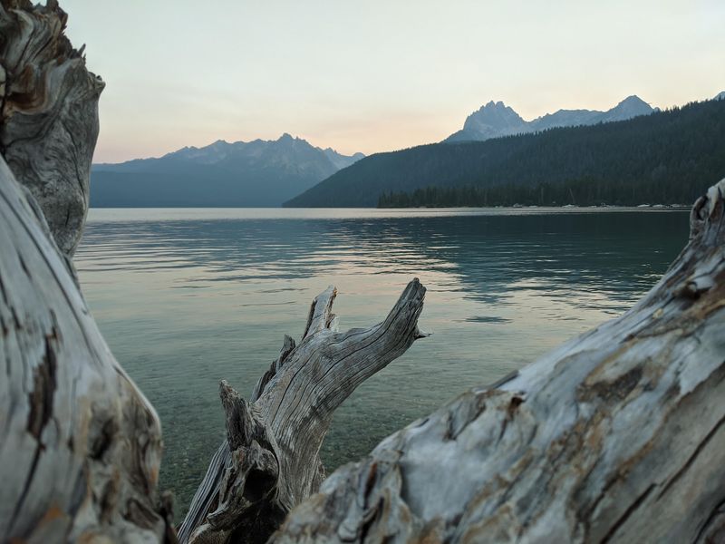 Deep In Idaho's Sawtooths Sits A Lake Where The Peaks Reflect Perfectly At Dawn - Decor Hint Worth The Early Alarm