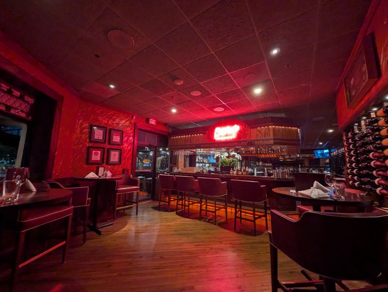 The 10 Best Steakhouses In Florida That Locals Are Raving About - Decor Hint Charley's Steak House