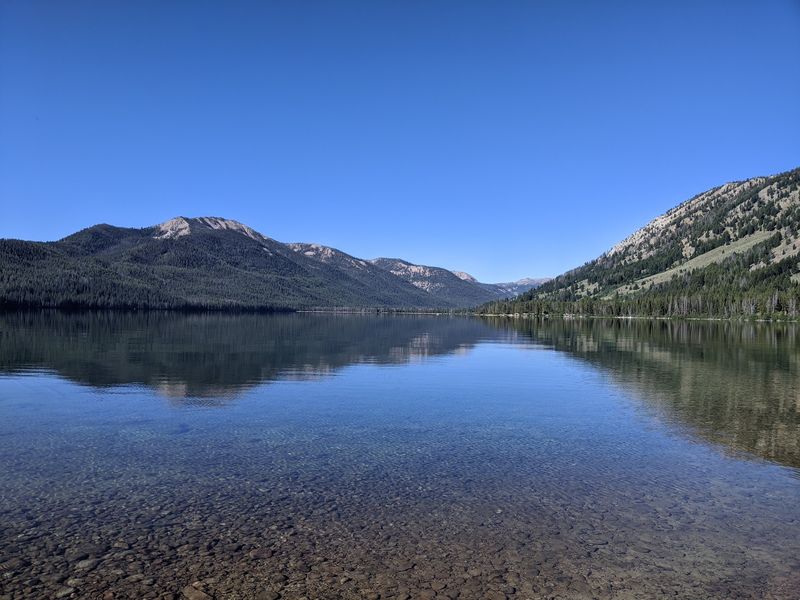 Alturas Lake