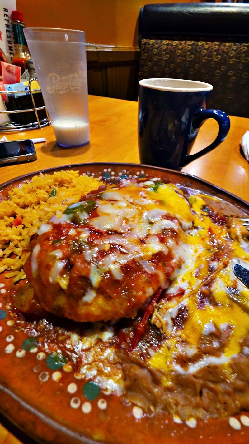 California Has A Restaurant Inside An Iconic Red Barn Where Homestyle Favorites Fill The Menu - Decor Hint Mexican Breakfast Plates That Widen The Menu