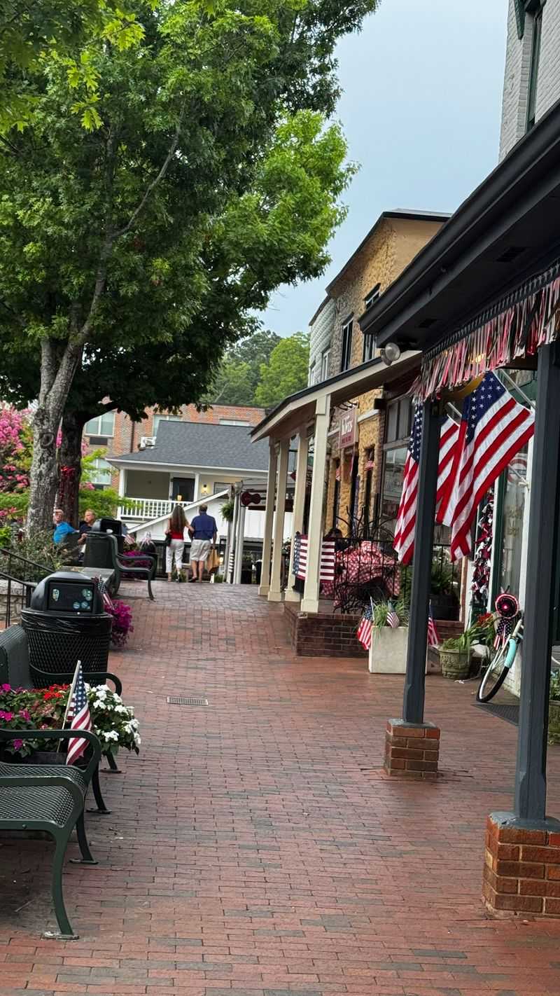 Dahlonega