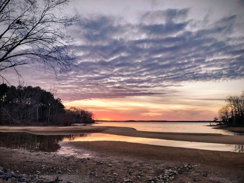 You Can Practically Walk On Water At This Kentucky Water Trail Filled With Eagles And Herons - Decor Hint Golden Hour, Nature Station Friends, And A Sky On Fire
