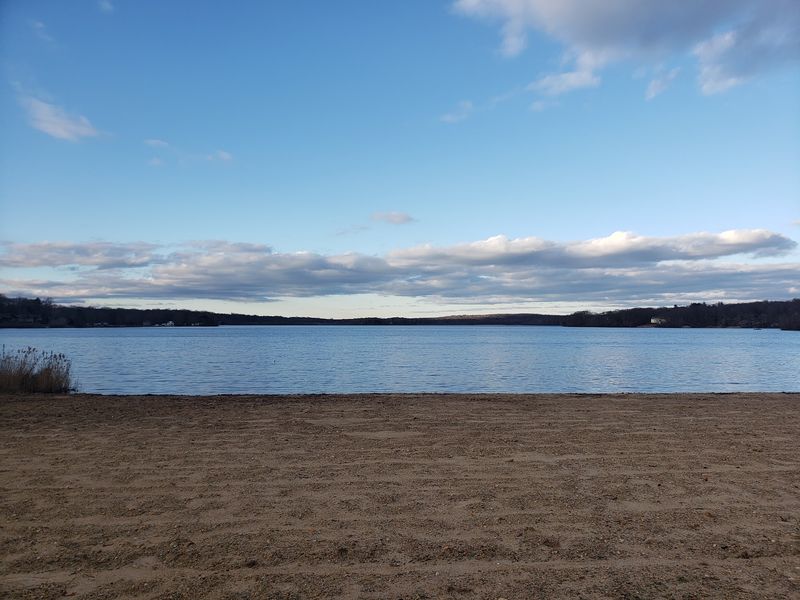 This Underrated Connecticut Lake Has A Sprawling Shoreline And A Tiny Island State Park - Decor Hint A Sandy Beach Makes Summer Visits Easy