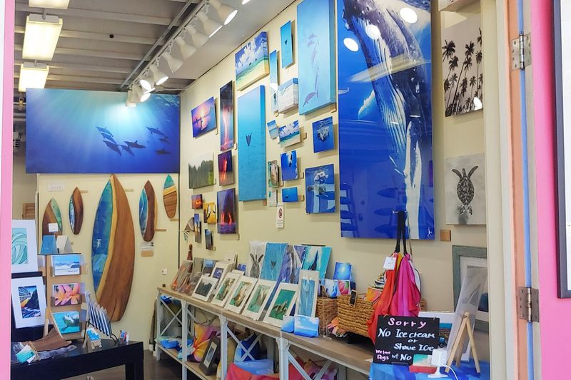 Galleries That Turn Waves Into Wall Art