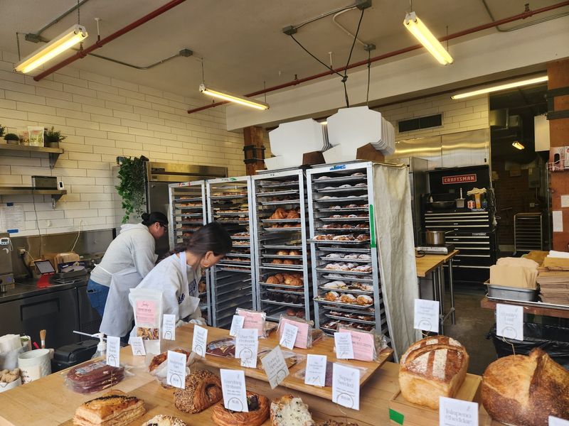 Neighbor Bakehouse