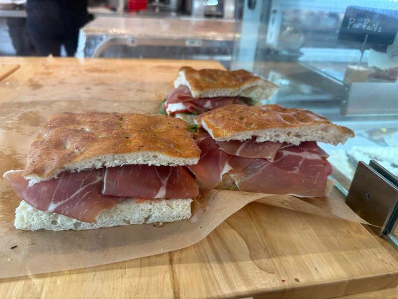 The Secret Italian Bakery In Georgia Locals Keep To Themselves - Decor Hint Focaccia And Pizza In Teglia For The Savory Crowd