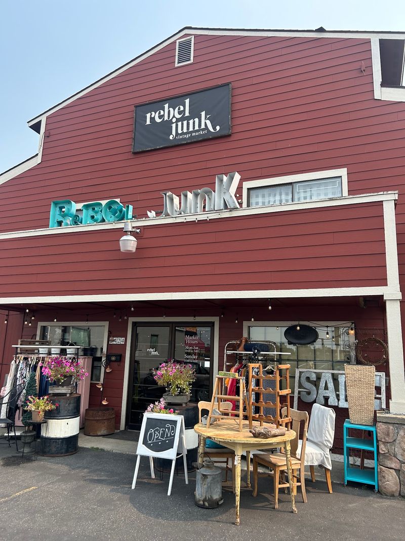 Seasonal Finds Can Completely Change The Look Of The Store