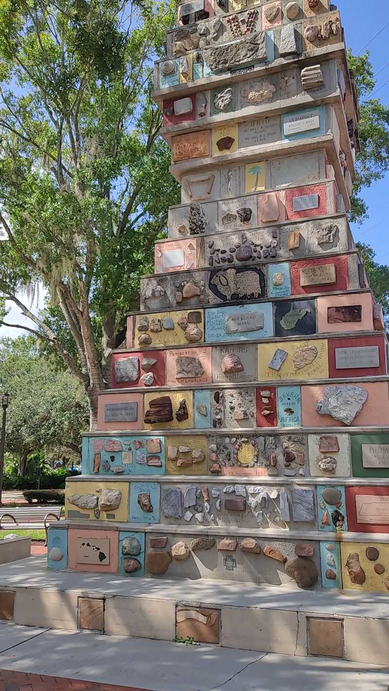 This 50-Foot Florida Tower Was Built With A Stone From Every State - Decor Hint Fifty States, Twenty-One Countries, One Wall