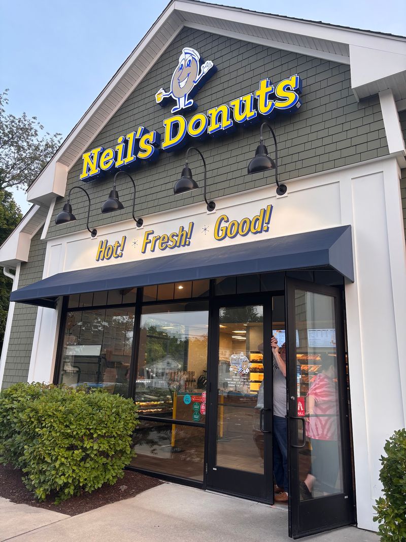 Neil's Donuts, Middletown