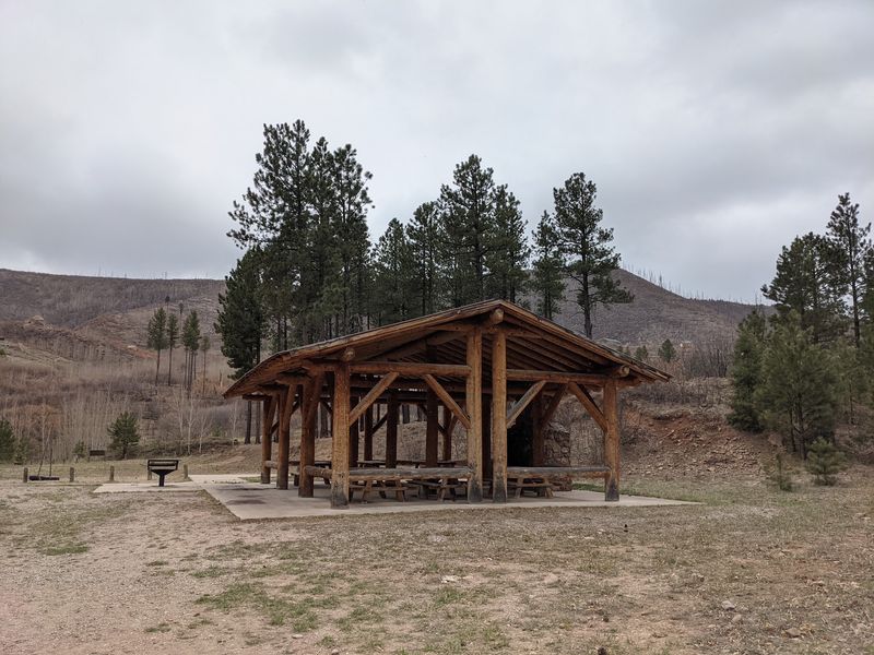 10 New Mexico Picnic Spots With Views That Almost Don’t Look Real - Decor Hint Fenton Lake State Park, Jemez Springs