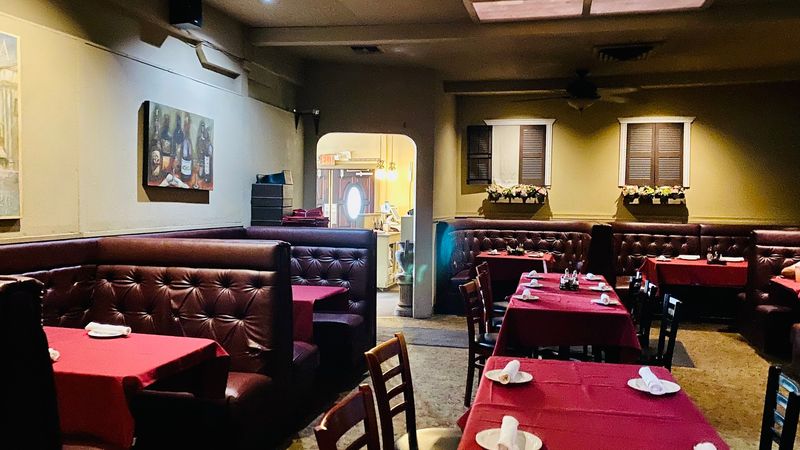 Rosa's Italian Restaurant, Visalia