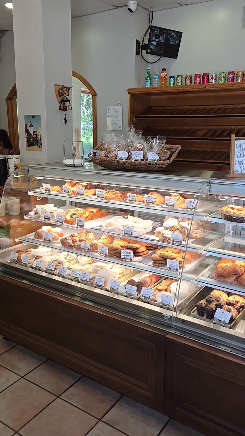 This Central Florida Country Bakery Is Packed With Homemade Food Worth The Road Trip - Decor Hint The Pastry Case That Ruins Your Willpower