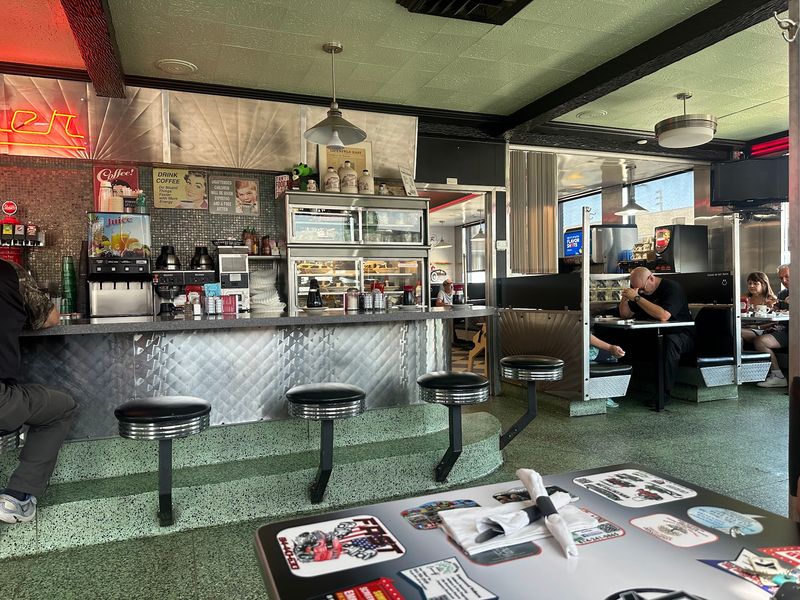 Retro Interior With Real Soul