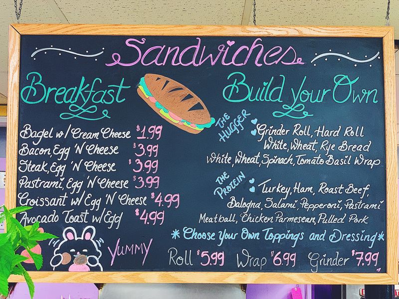 Build-Your-Own Sandwiches Keep Lunch Easy