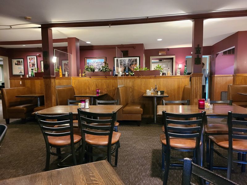 10 Top Italian Restaurants In Connecticut To Put On Your 2026 List - Decor Hint Luigi's Restaurant, Old Saybrook