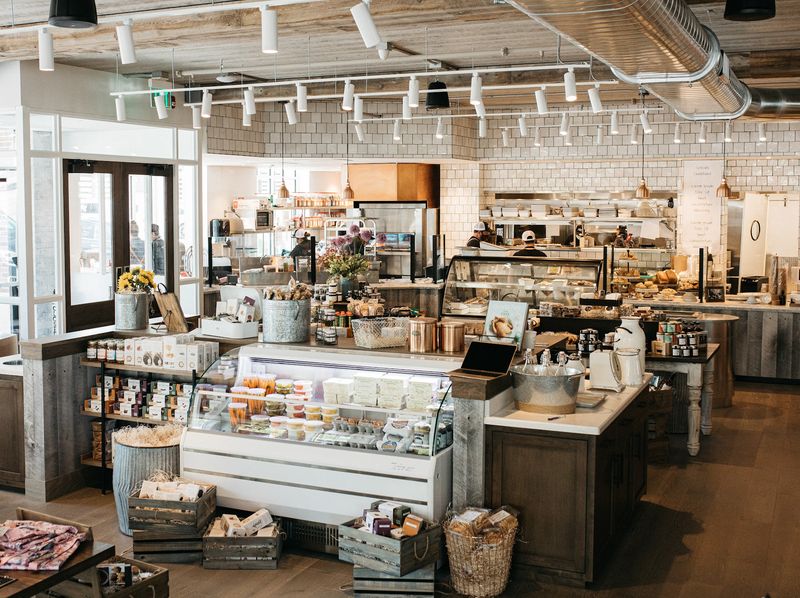 The Grocer's Table, Wayzata