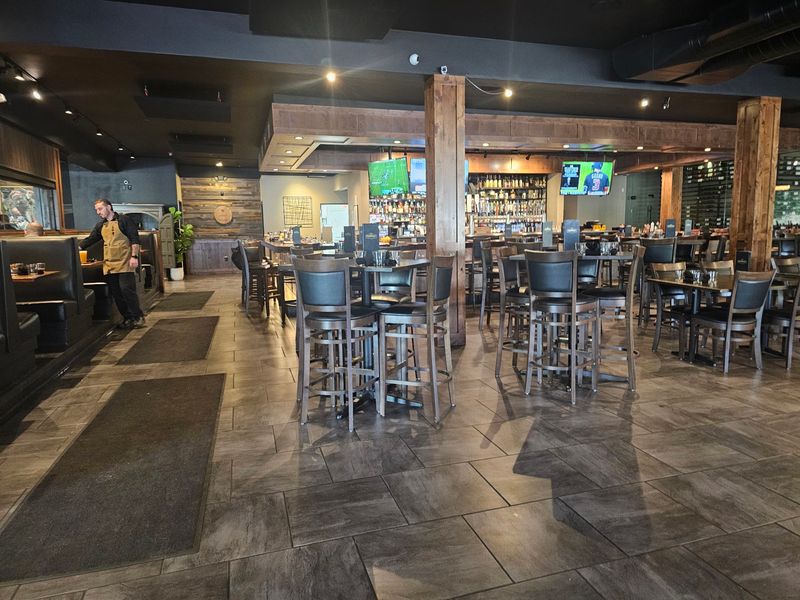 Manning's Steaks & Spirits